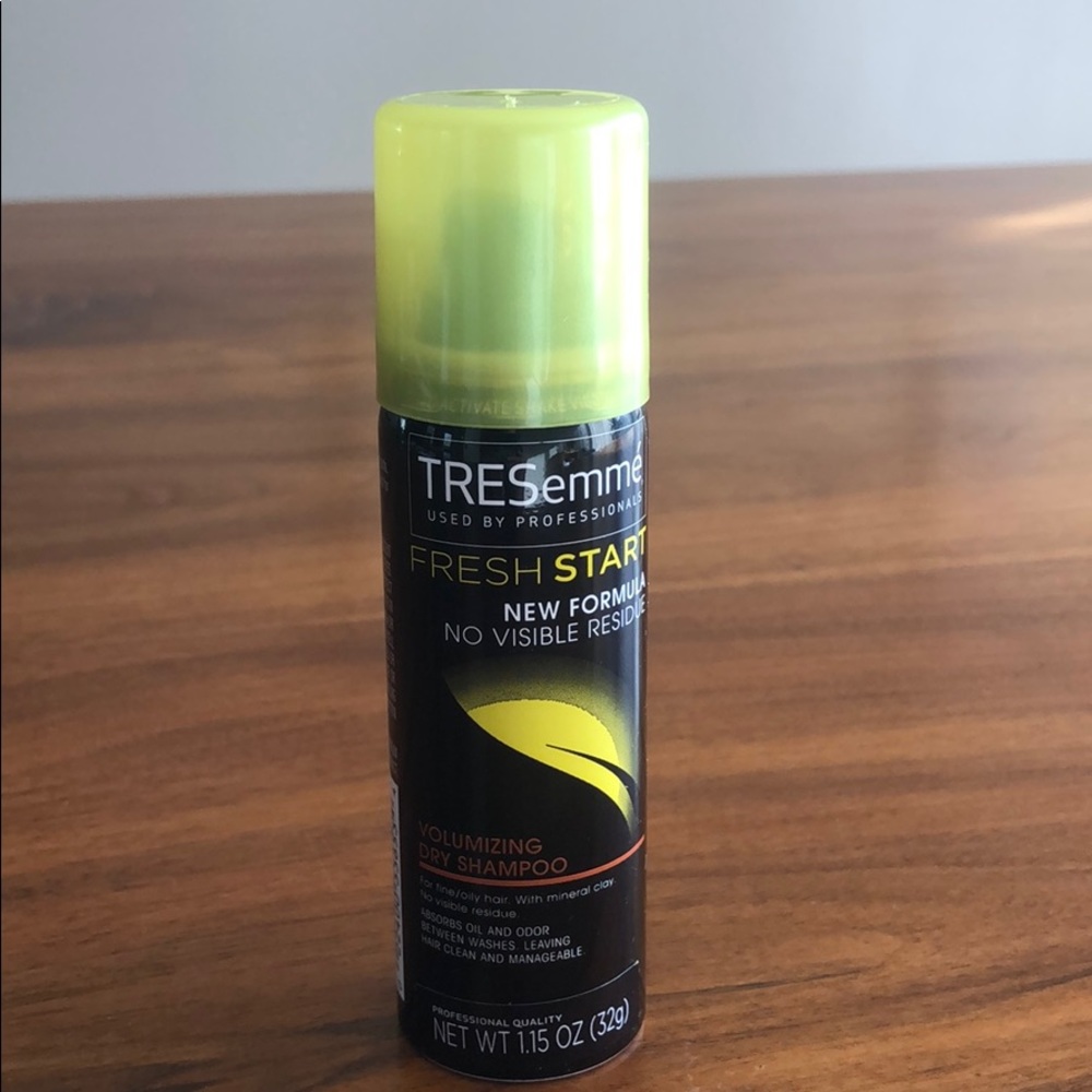 NWOT TRESemmé dry shampoo